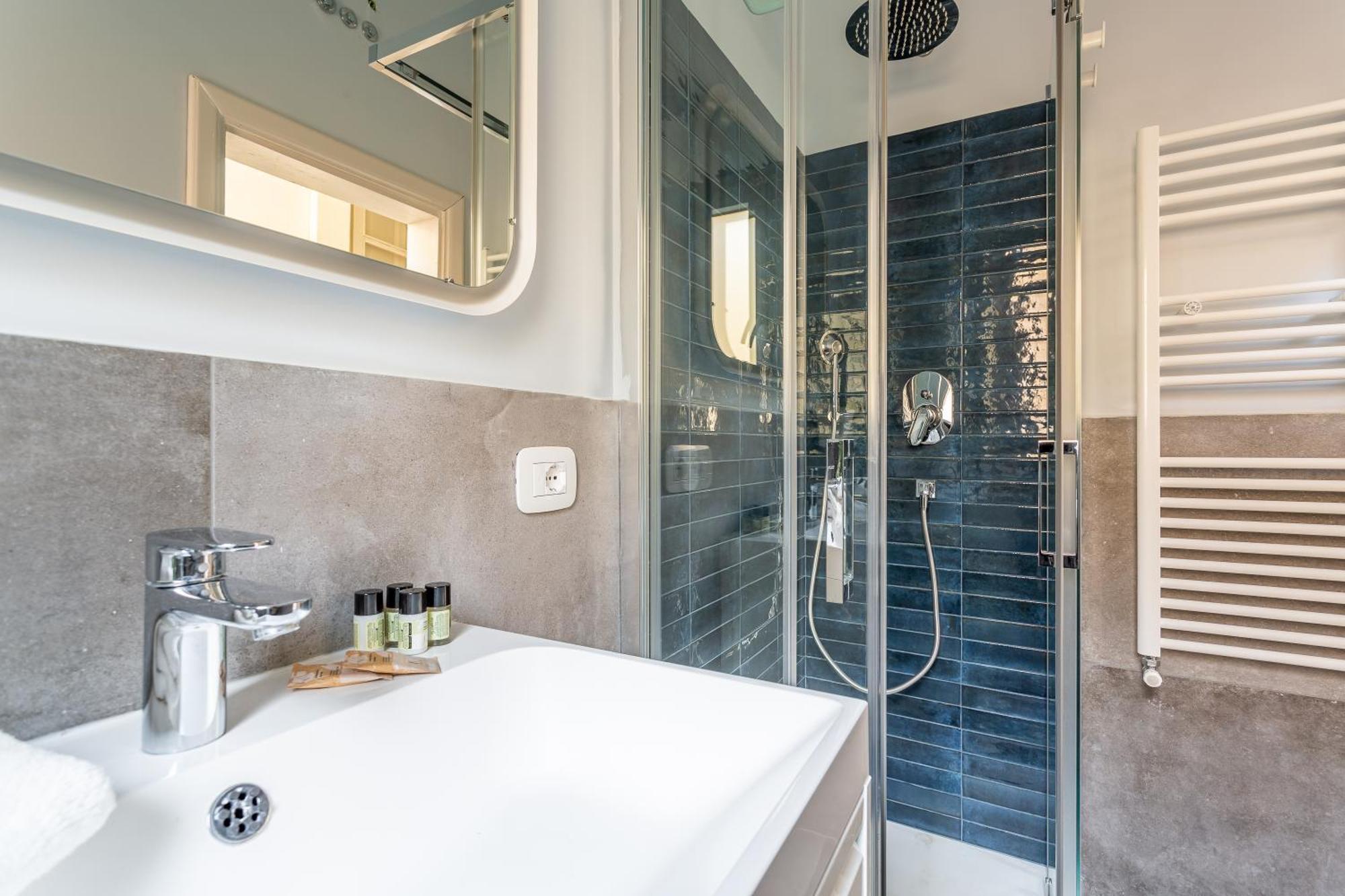 Apartment Iflat Vatican New Bright & Comfy 3 Bedroom
