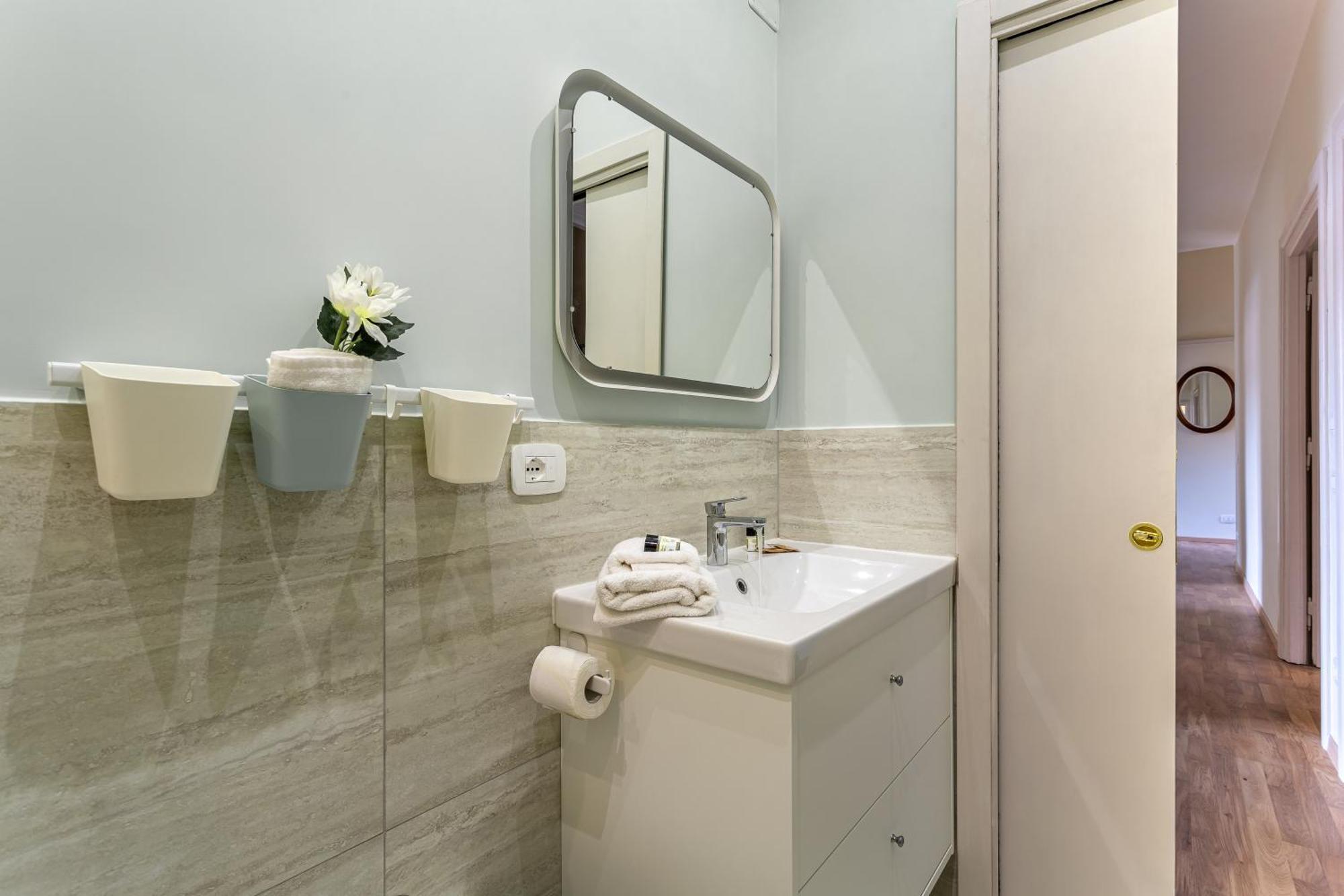 Iflat Vatican New Bright & Comfy 3 Bedroom * Rom